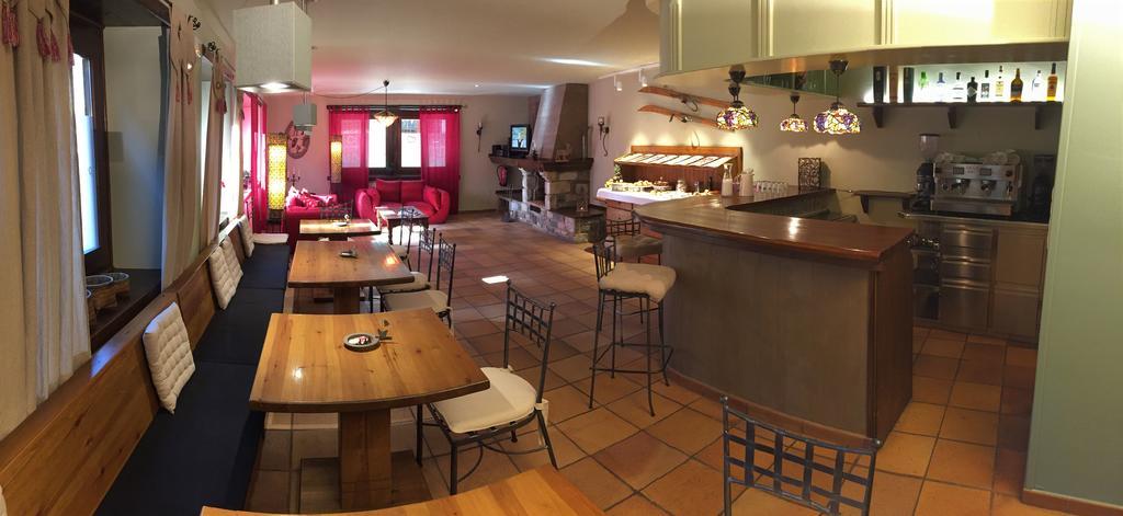 Peira Blanca Hotel Gastronomico Garós Extérieur photo